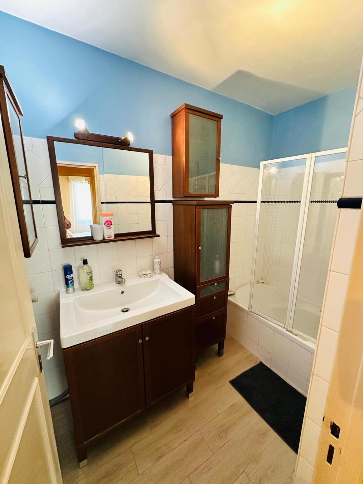 Spacieux 2 Chambres 65M2 Climatise Au Village Medieval Entre Nice Et Antibes Villeneuve-Loubet Buitenkant foto